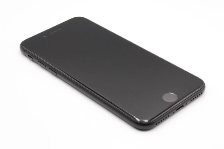 iPhoneSE ��2���� 64GB �֥�å� SIM���å�����Ѥ� B���