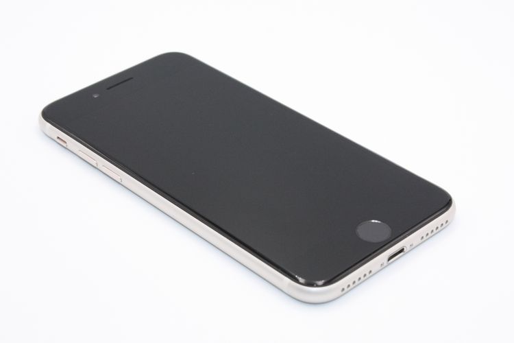 ���� iPhoneSE ��3���� 64GB SIM�ե꡼ �������饤�� A���