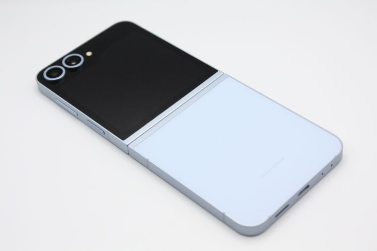 ���� Galaxy Z Flip6 SCG29 au��SIM�ե꡼�֥롼 A���