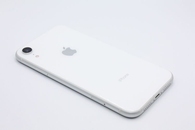 �������ò� iPhoneXR 64GB SIM���å�����Ѥ� �ۥ磻�� C���