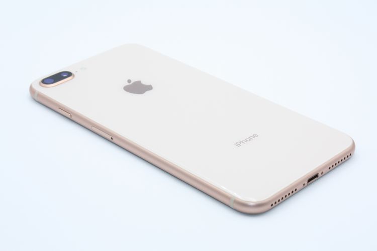 �������ò� �Хåƥ꡼�����ɹ�(98%) iPhone8Plus 64GB SIM���å�����Ѥ�