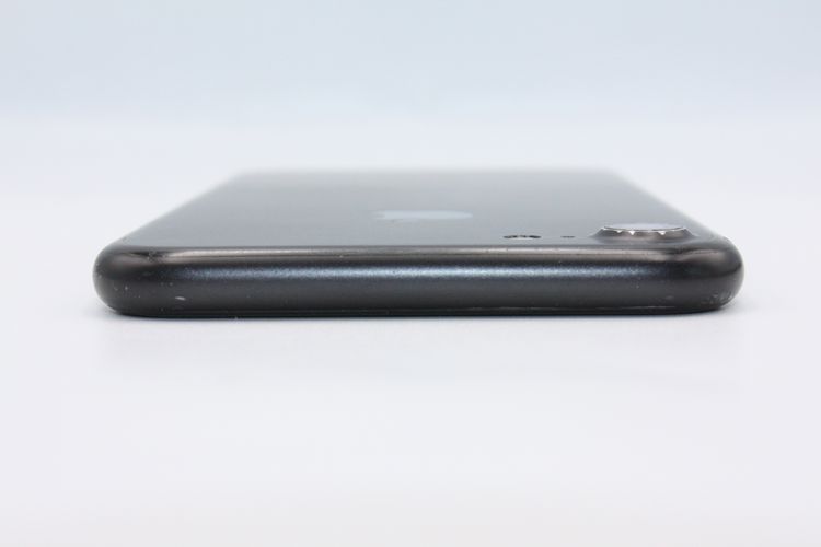 iPhone7 32GB SIM���å�����Ѥ� �֥�å� C���