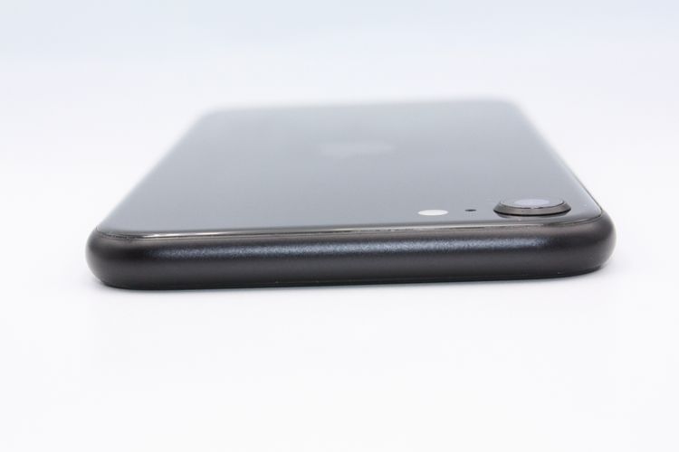 �Хåƥ꡼�����ɹ�(100%) iPhoneSE ��2���� 64GB �֥�å� B���