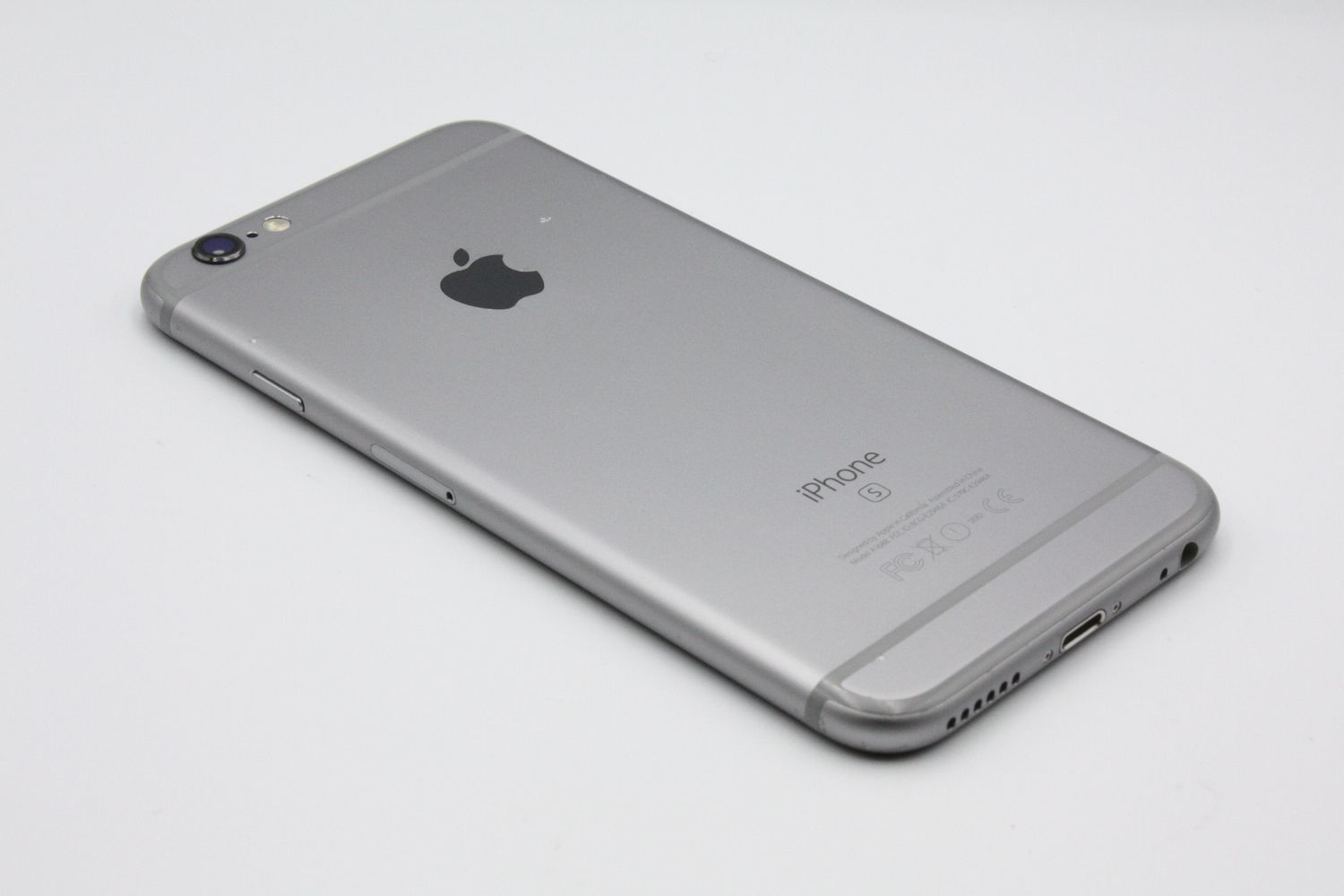 ムスビー｜iPhone6s 16GB SIMロック解除済み スペースグレイ Cランク