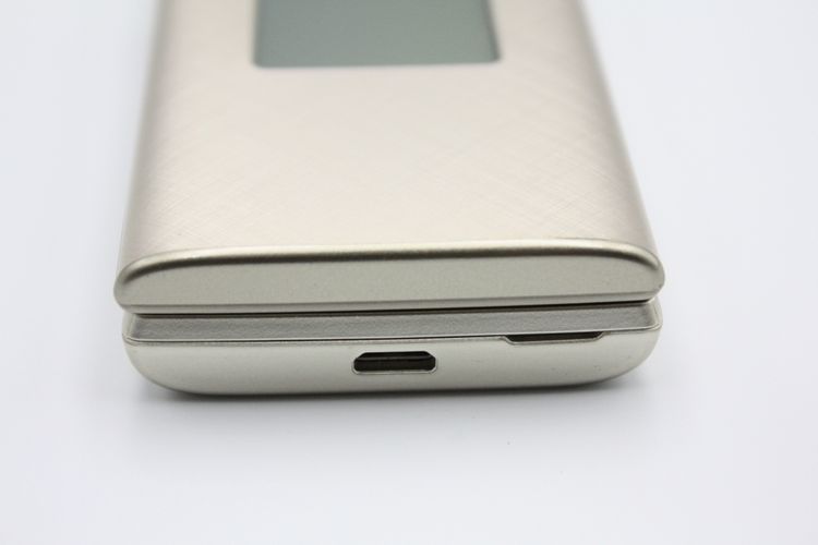 ���󤿤󥱡����� KYF36 �����ѥ󥴡���� SIM���å�����Ѥ�