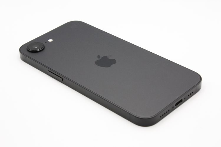 ���� �Хåƥ꡼�����ɹ�(100%) iPhone16e 128GB �֥�å� A���