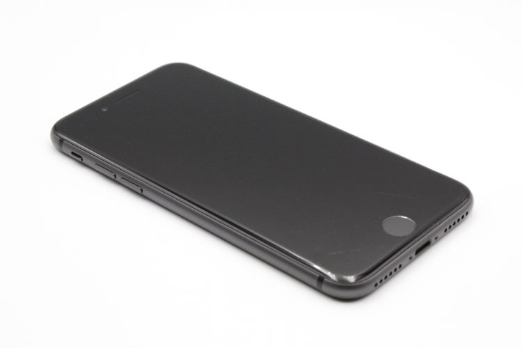 �������ò� iPhone8 64GB SIM���å�����Ѥ� ���ڡ������쥤 C���