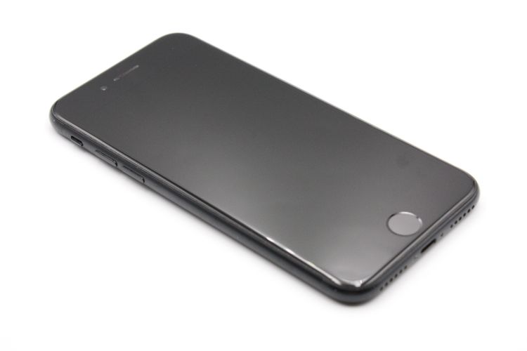 iPhoneSE ��3���� 64GB SIM�ե꡼ �ߥåɥʥ��� B���