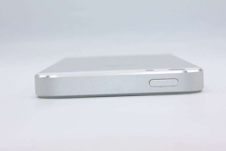 �������ò� iPhone5s 16GB au ����С� B���