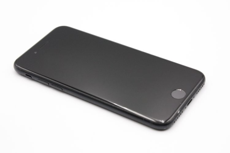 iPhoneSE ��3���� 64GB SIM�ե꡼ �ߥåɥʥ��� C���