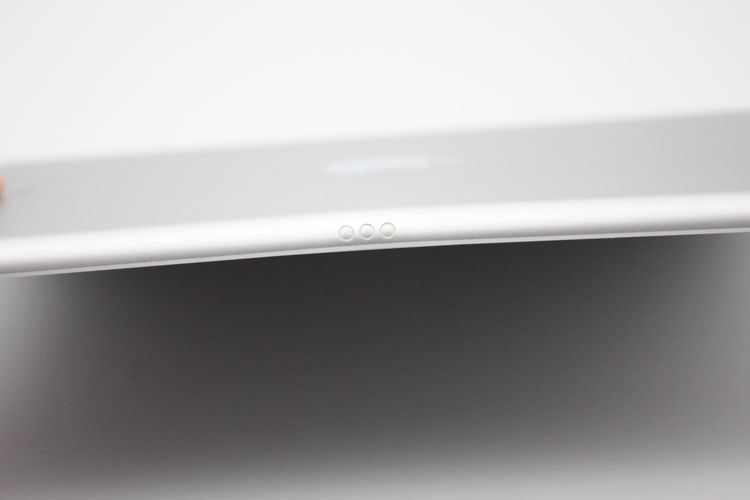 �������ò� iPad ��8���� 128GB Wi-Fi+Cellular��ǥ� ����С� J���