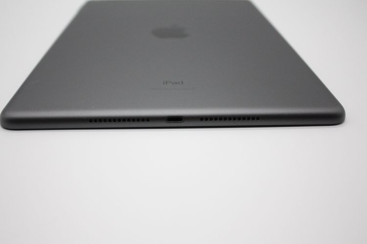 iPad ��9���� 64GB Wi-Fi + Cellular��ǥ� ���ڡ������쥤 B���