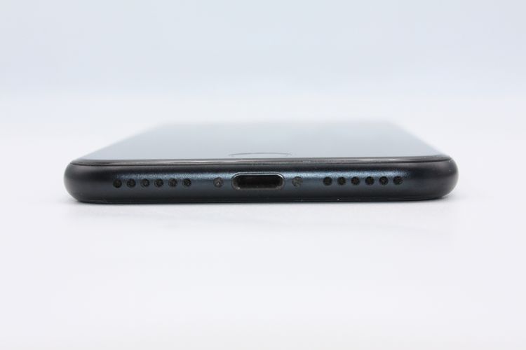 ���� iPhoneSE ��3���� 64GB SIM�ե꡼ �ߥåɥʥ��� A���