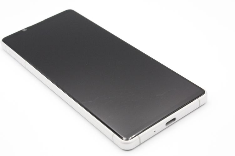 Xperia 1 II SOG01 �ۥ磻�� SIM���å�����Ѥ� B���