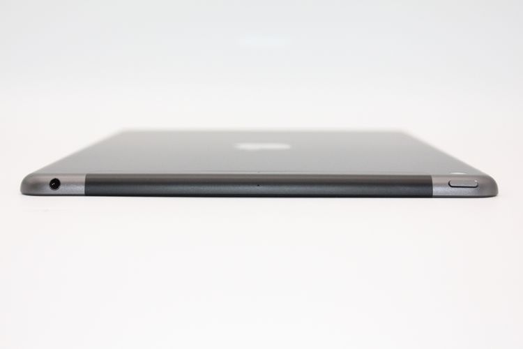���� iPad ��8���� 32GB Wi-Fi+Cellular��ǥ� ���ڡ������쥤 A���