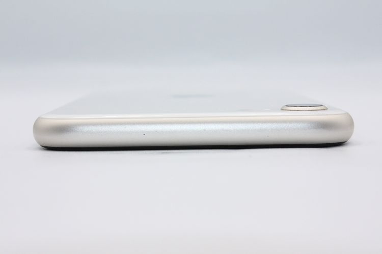 iPhoneSE ��3���� 64GB SIM�ե꡼ �������饤�� B���