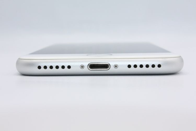 �������ò� iPhone8 64GB SIM���å�����Ѥ� ����С� B���