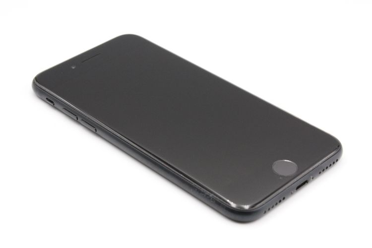 �Хåƥ꡼�����ɹ�(96%) iPhoneSE ��3���� 64GB �ߥåɥʥ��� C���