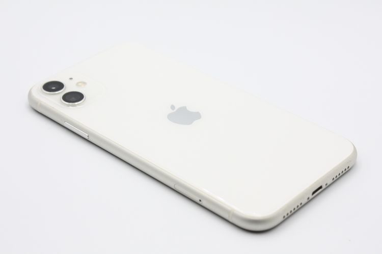 �������ò� iPhone11 64GB SIM���å�����Ѥ� �ۥ磻�� �������