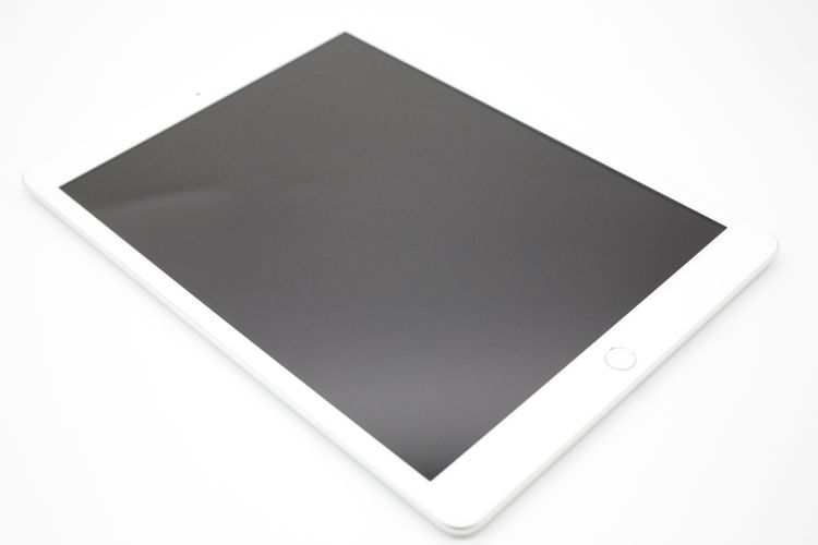 iPad ��8���� 32GB Wi-Fi+Cellular��ǥ� B���