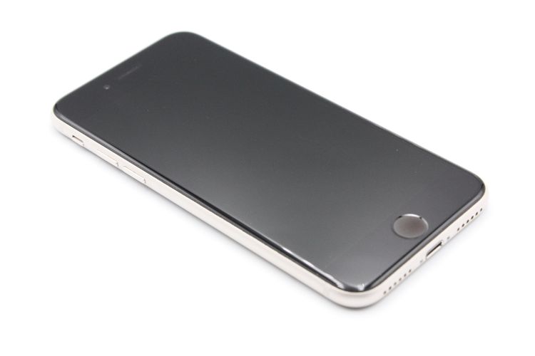 iPhoneSE ��3���� 64GB SIM�ե꡼ �������饤�� C���