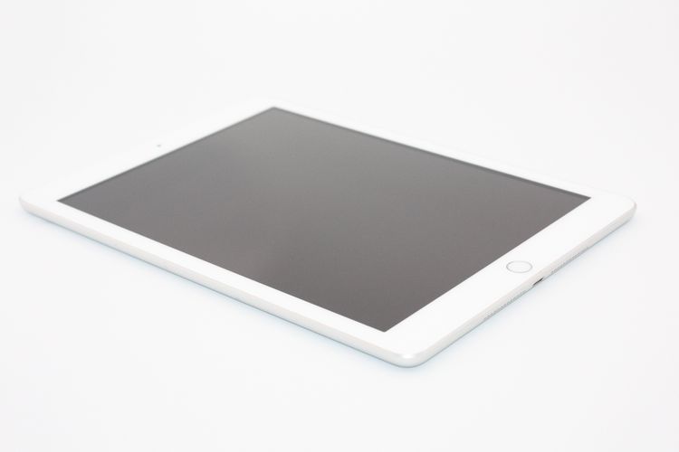 iPad ��5���� Wi-Fi+Cellular��ǥ� 32GB SIM���å�����Ѥ� B���