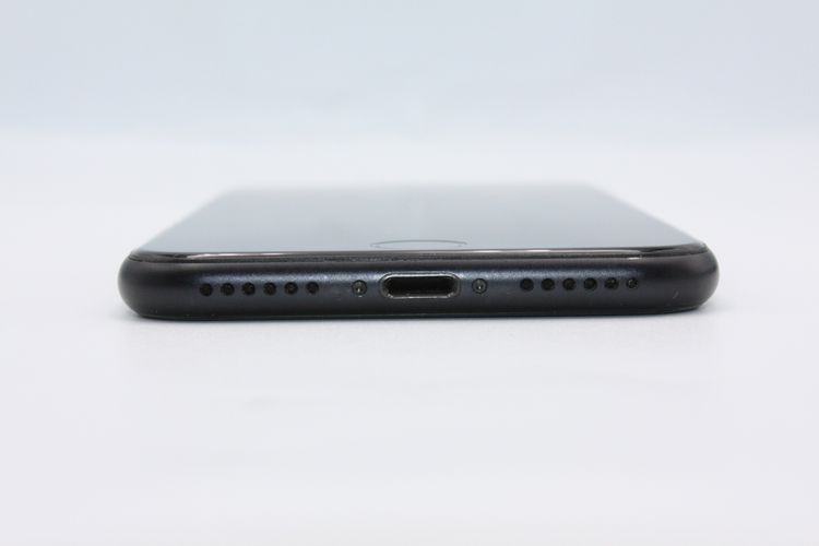 iPhoneSE ��2���� 64GB �֥�å� SIM���å�����Ѥ� B���
