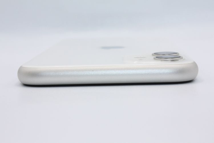 �������ò� iPhone11 64GB SIM���å�����Ѥ� �ۥ磻�� C���