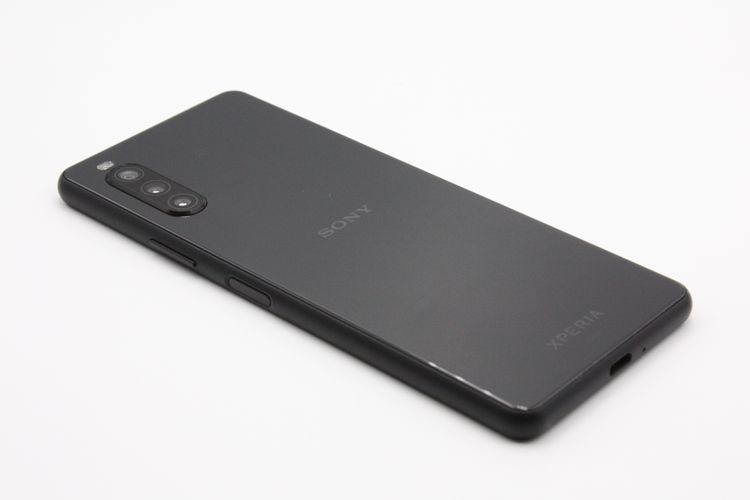 �������ò� Xperia 10 II SOV43 �֥�å� SIM���å�����Ѥ� B���