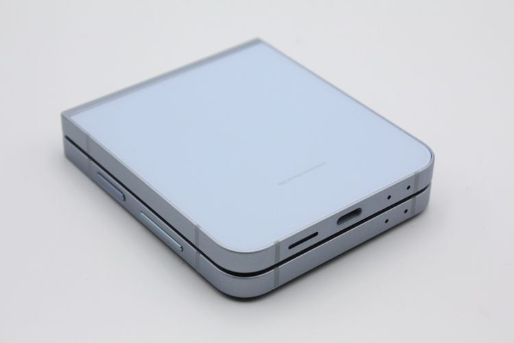 ���� Galaxy Z Flip6 SCG29 au��SIM�ե꡼�֥롼 A���