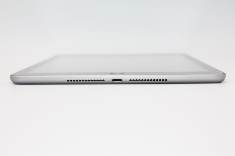 iPad ��5���� Wi-Fi+Cellular��ǥ� 32GB SIM���å�����Ѥ� C���