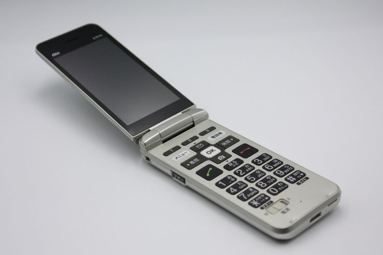 ���󤿤󥱡����� KYF41 �����ѥ󥴡���� SIM���å�����Ѥ� B���