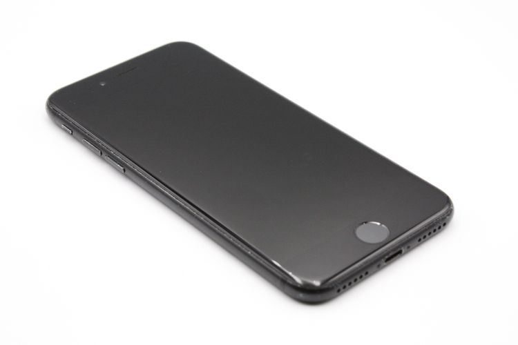 iPhone7 32GB SIM���å�����Ѥ� �֥�å� C���