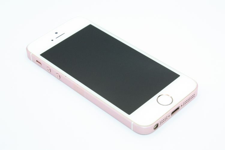 �������ò� �Хåƥ꡼�����ɹ�(100%) iPhoneSE ��1���� 16GB B���