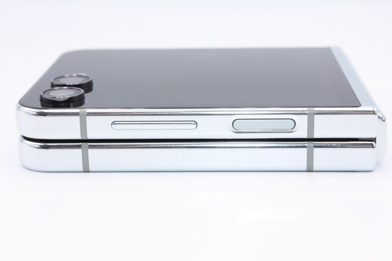 ムスビー｜Galaxy Z Flip5 SCG23ミント SIMフリー Bランク