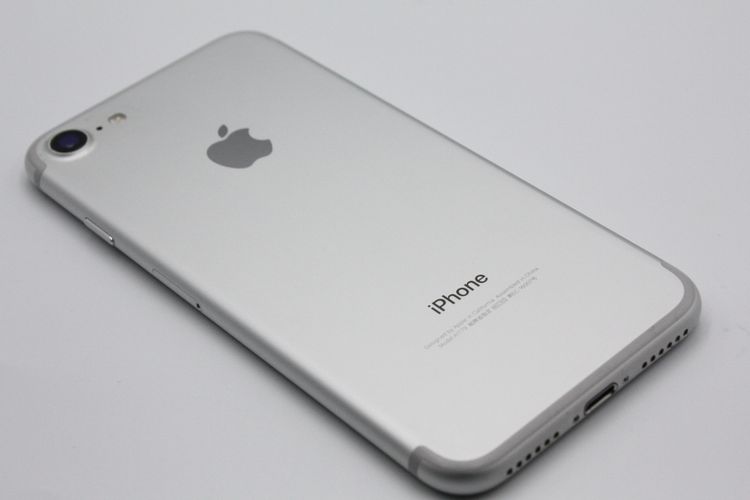 iPhone7 32GB SIM���å�����Ѥ� ����С�