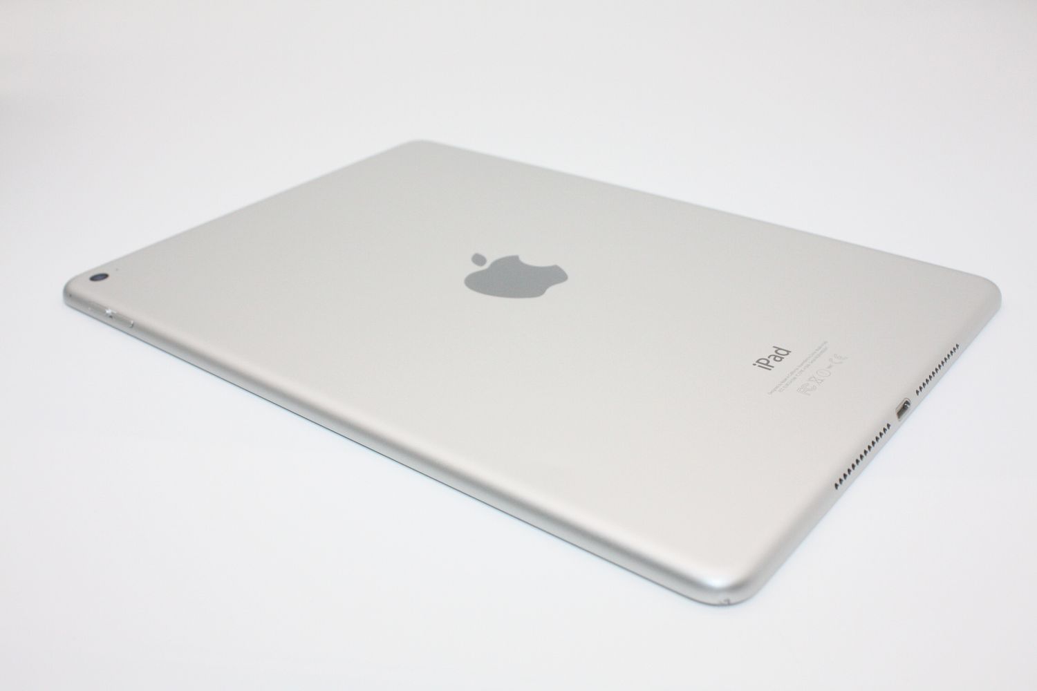 ムスビー｜iPad Air 2 Wi-Fiモデル 16GB silver Bランク【iPad