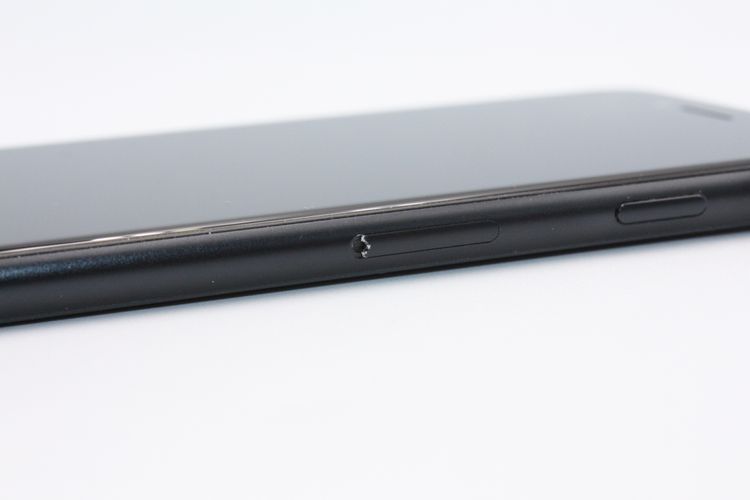 �������ò� iPhoneSE ��3���� 64GB SIM�ե꡼ �ߥåɥʥ��� B���