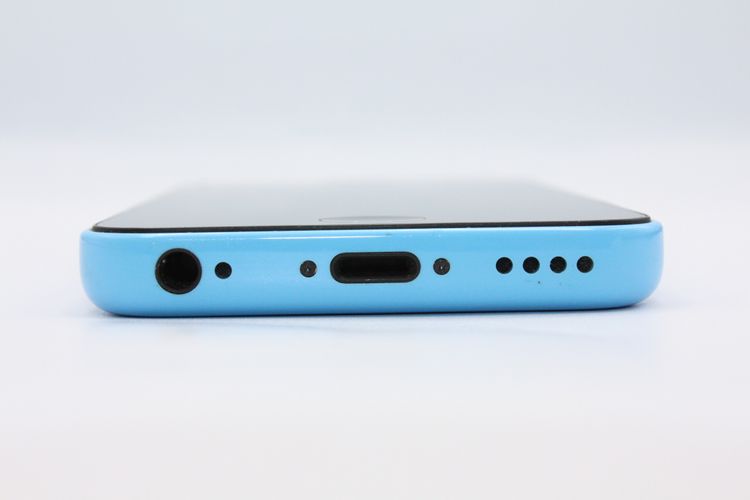 iPhone5c 16GB au �֥롼 C���