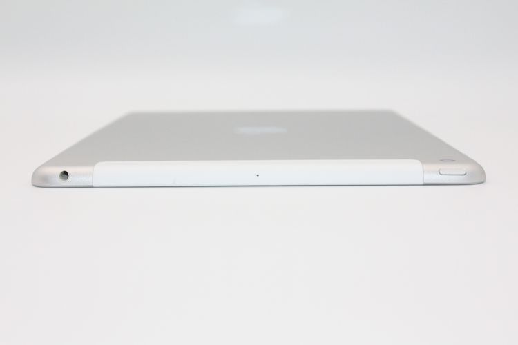 iPad ��8���� 32GB Wi-Fi+Cellular��ǥ� B���