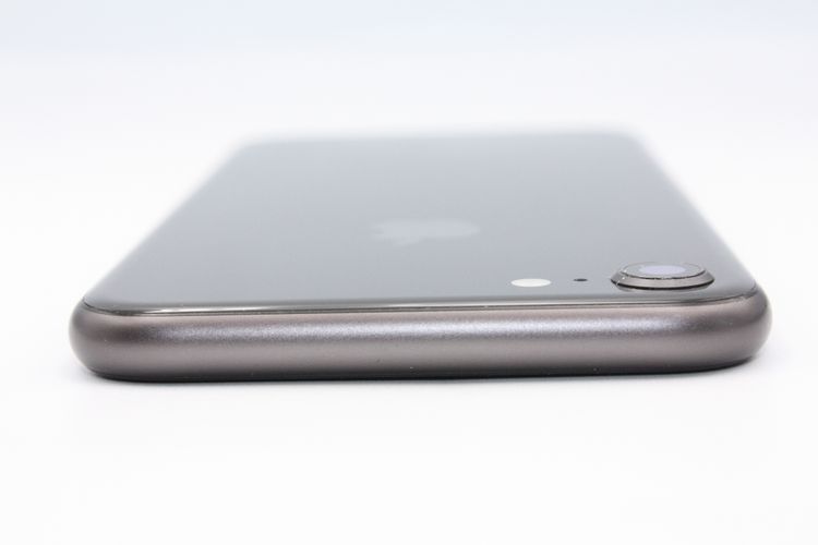 �������ò� iPhone8 64GB SIM���å�����Ѥ� ���ڡ������쥤 C���