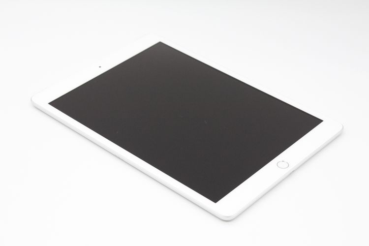 iPad ��8���� 32GB Wi-Fi+Cellular��ǥ� C���