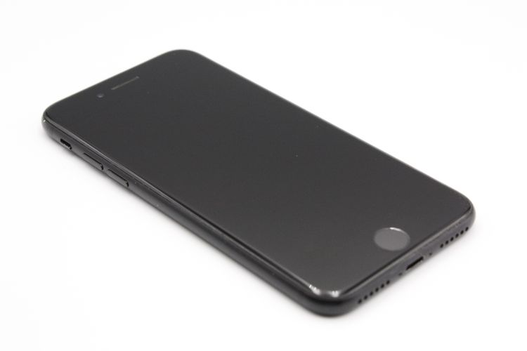 �������ò� iPhoneSE ��2���� 64GB �֥�å� SIM���å�����Ѥ� B���