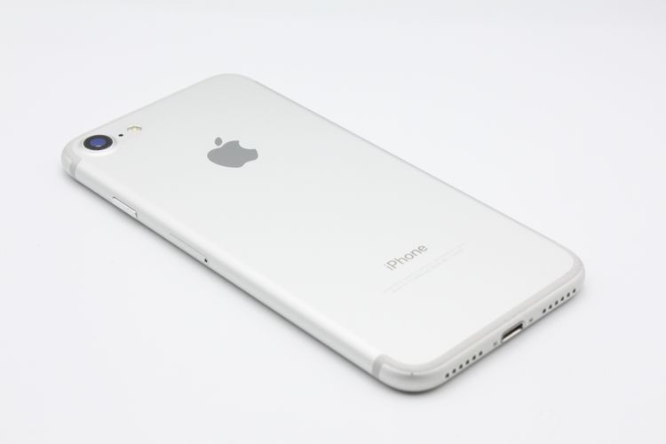iPhone7 32GB SIM���å�����Ѥ� ����С� C���