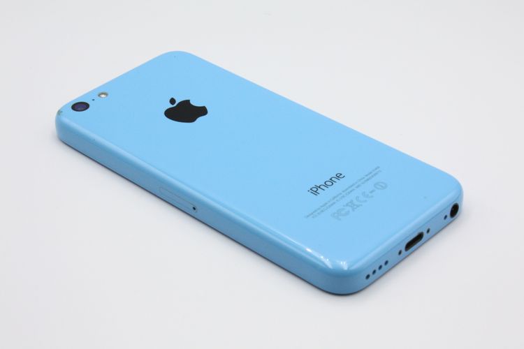 iPhone5c 16GB au �֥롼 B���