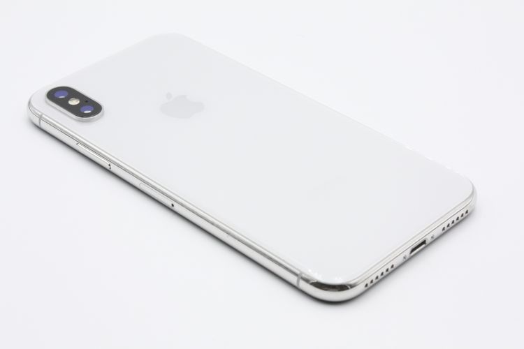 �������ò� iPhoneX 64GB SIM���å�����Ѥ� ����С� C���