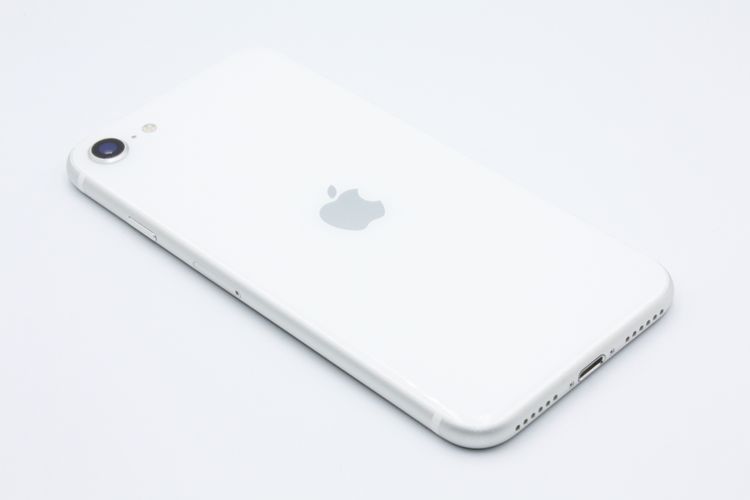 �������ò� iPhoneSE ��2���� 64GB �ۥ磻�� SIM���å�����Ѥ� B���