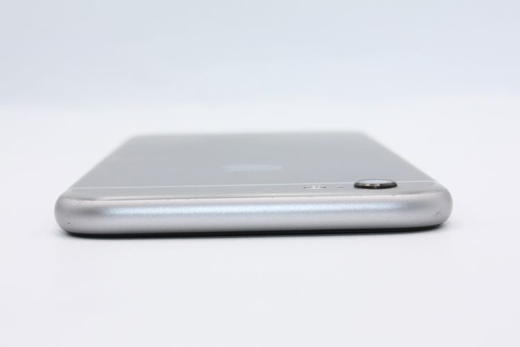 �������ò� �Хåƥ꡼�����ɹ�(97��) iPhone6s 16GB SIM���å�����Ѥ� C���