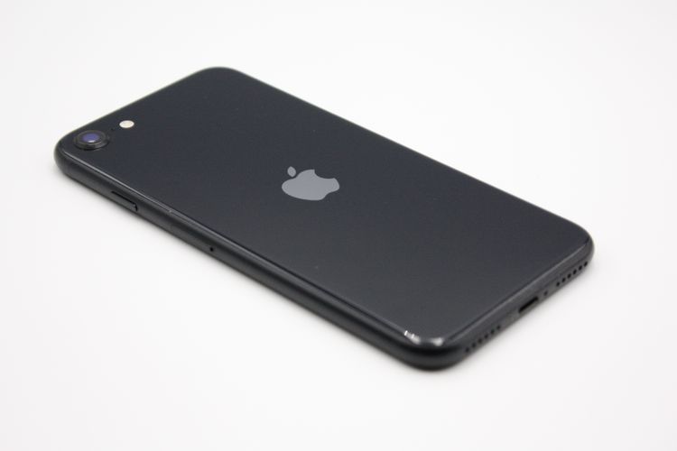 iPhoneSE ��3���� 64GB SIM�ե꡼ �ߥåɥʥ��� B���