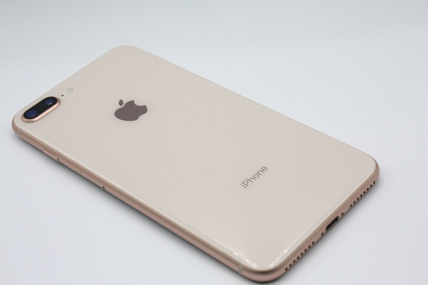 ムスビー｜訳あり特価 バッテリー状態良好(97%) iPhone 8 Plus 64GB